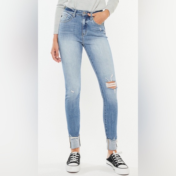 KanCan™ Curvy High Rise Ripped Cuffed Hem Skinny Jean - Size 28, Like New - Picture 4 of 6